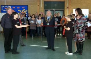 Witney Mayor Opens Drama School.